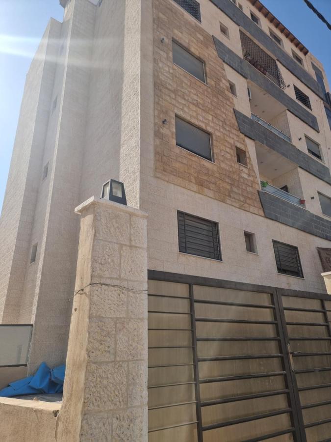 Sbatin Madba Apartment มาดาบา ภายนอก รูปภาพ